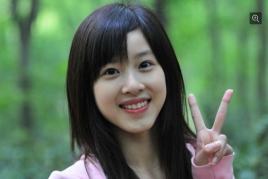 奶茶妹妹生活照。 奶茶妹妹生活照。