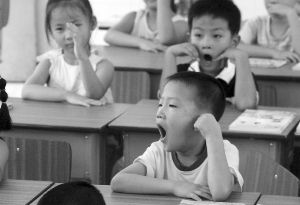 让孩子暑假收心准备开学的四个步骤 让孩子暑假收心准备开学的四个步骤